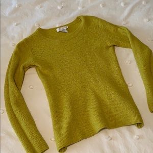 Green/yellow sweater